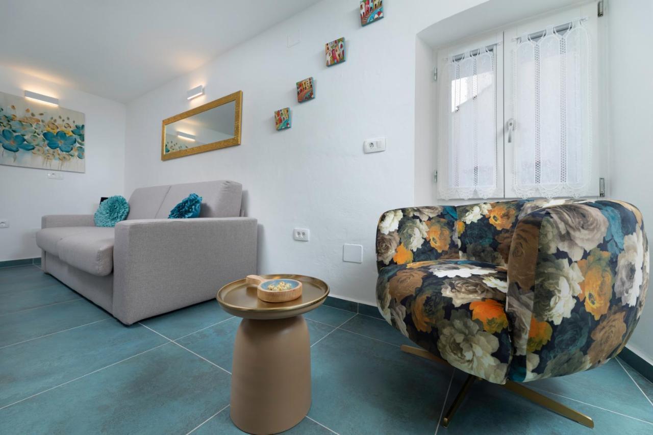 Studio, 70 Steps From The Beach Baska  Ngoại thất bức ảnh